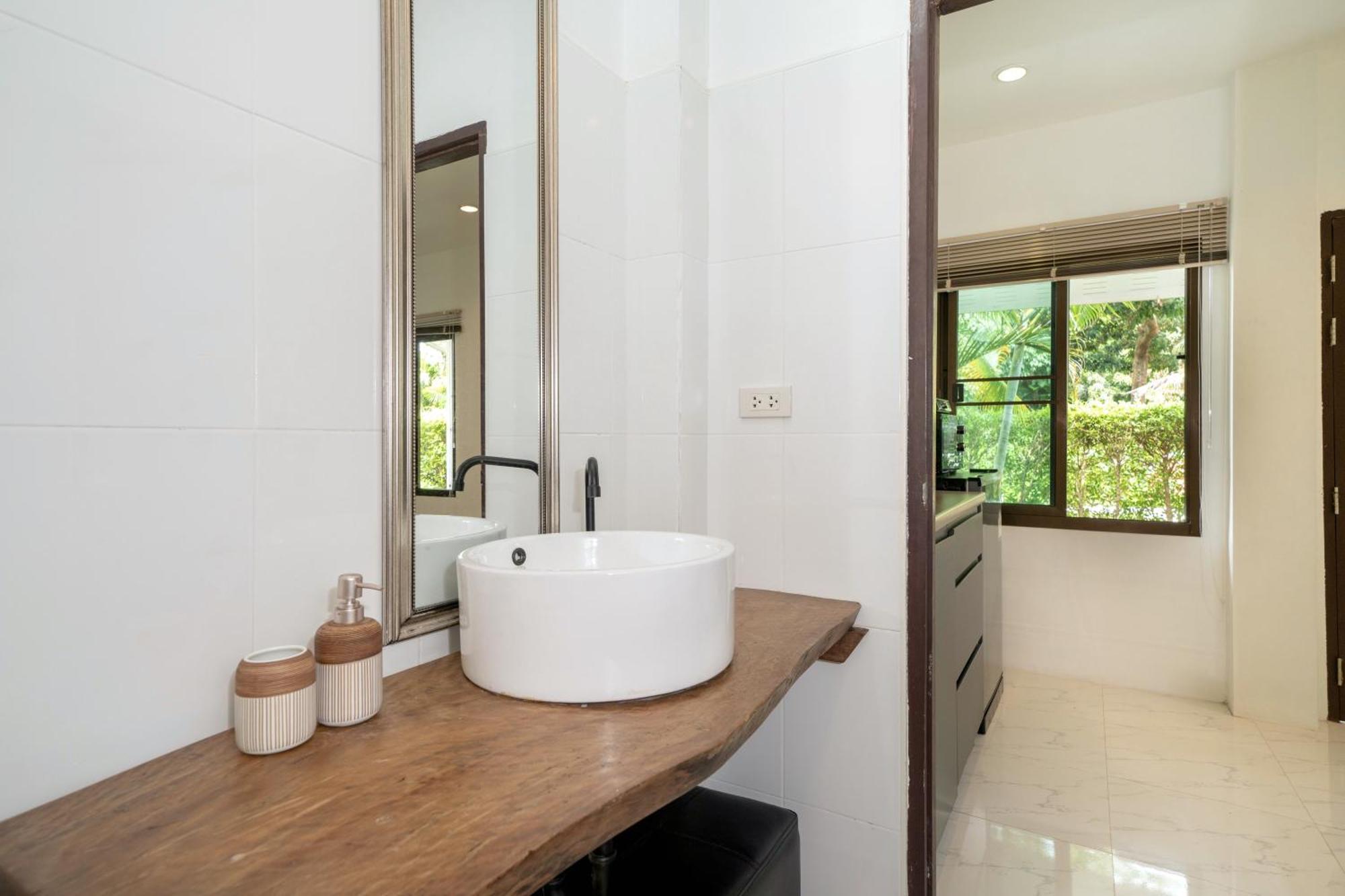 Oxavia Garden Oasis In Nai Harn - Your Private Tropical Garden With 3 Cabins And Jacuzzi Rawai Екстер'єр фото